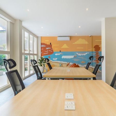 ليجيان Bali Bustle Sunset Coliving And Coworking Space المظهر الخارجي الصورة